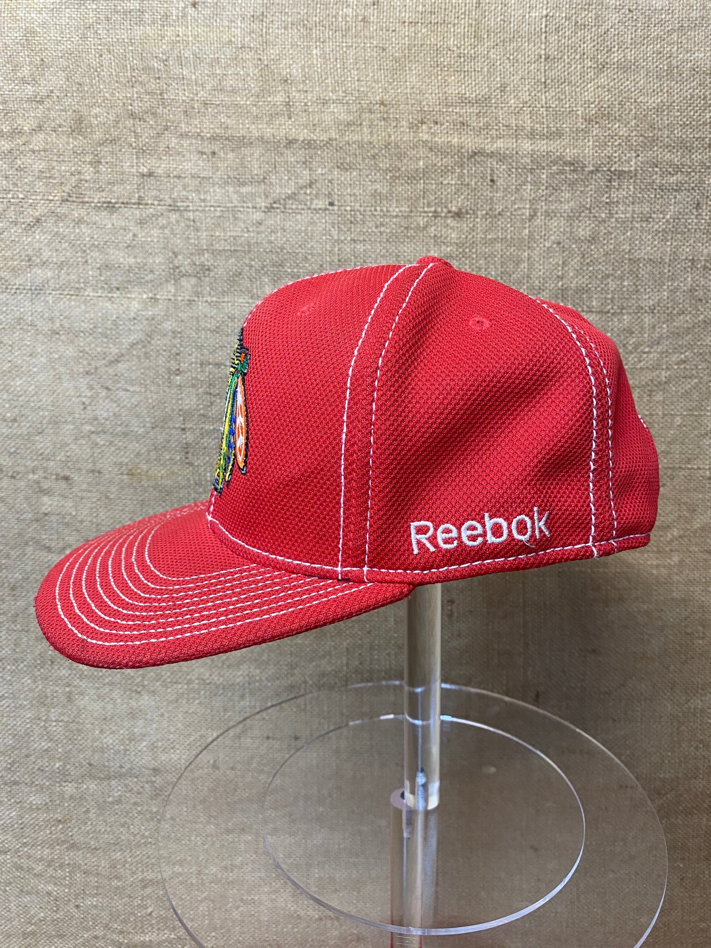 Vintage Reebok Chicago black Hawks NHL red hat