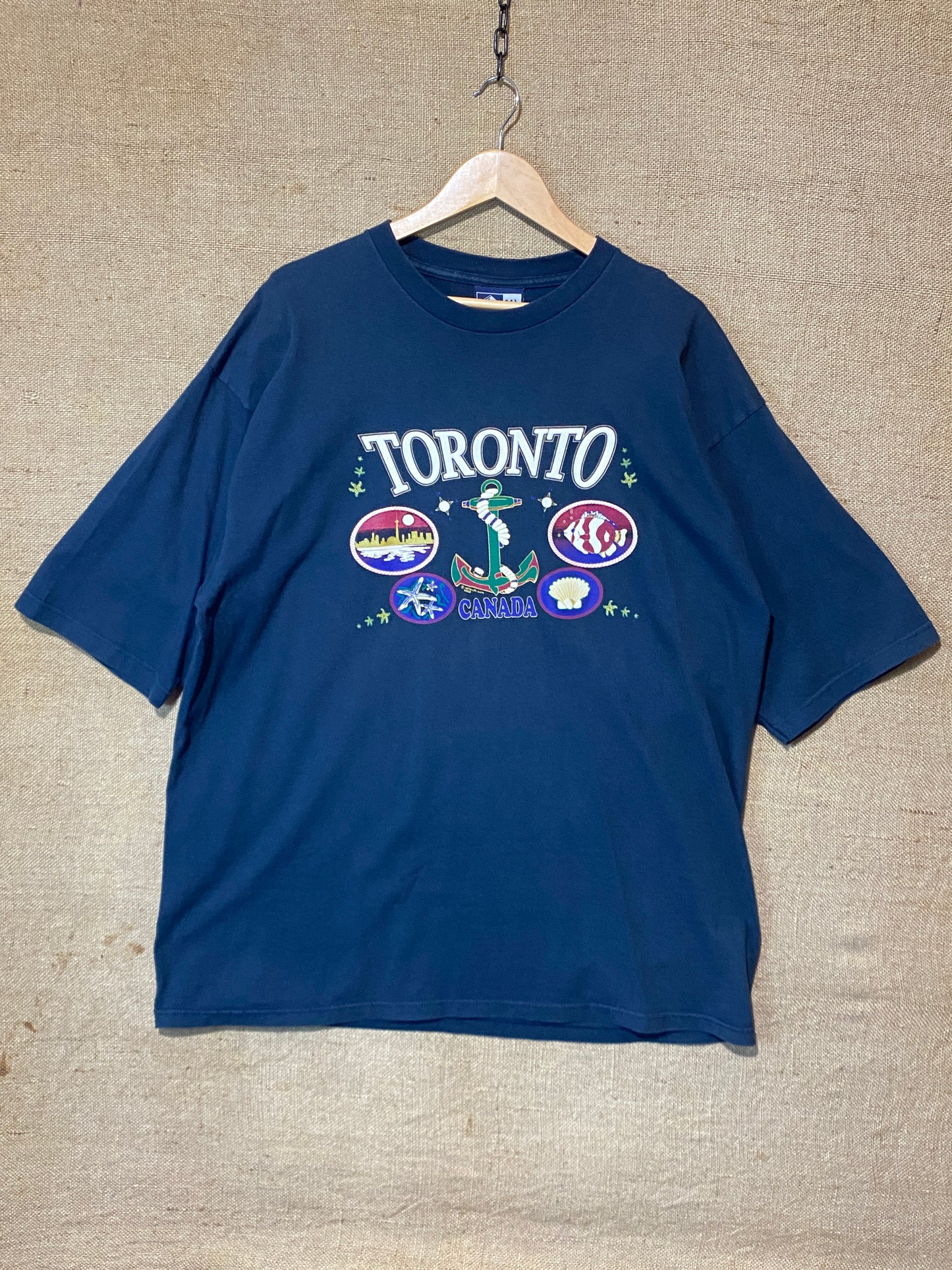 Vintage Toronto Canada tourist shirt