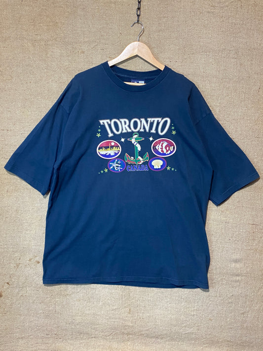 Vintage Toronto Canada tourist shirt