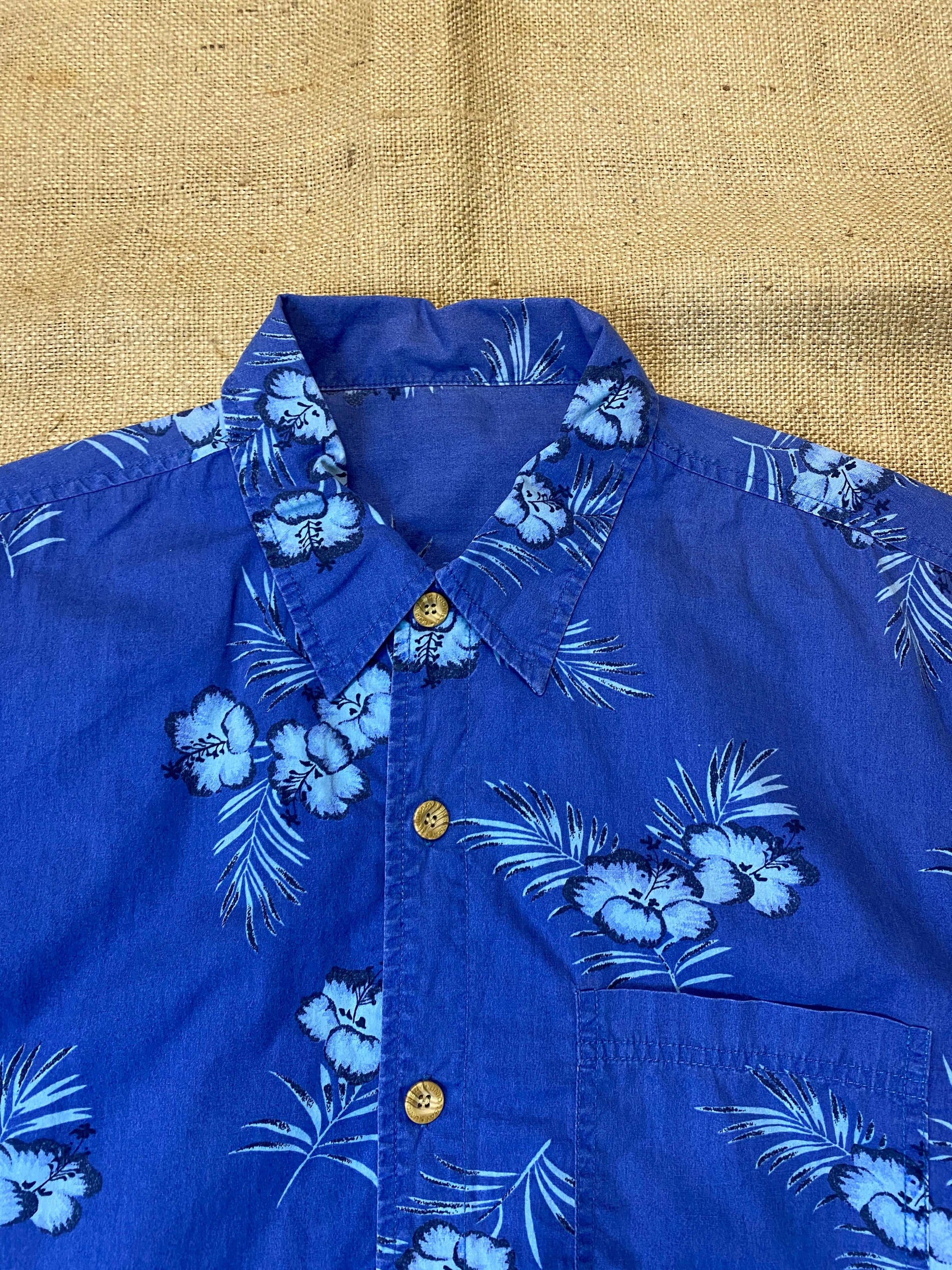 Hawaiian blue flower boxy shirt