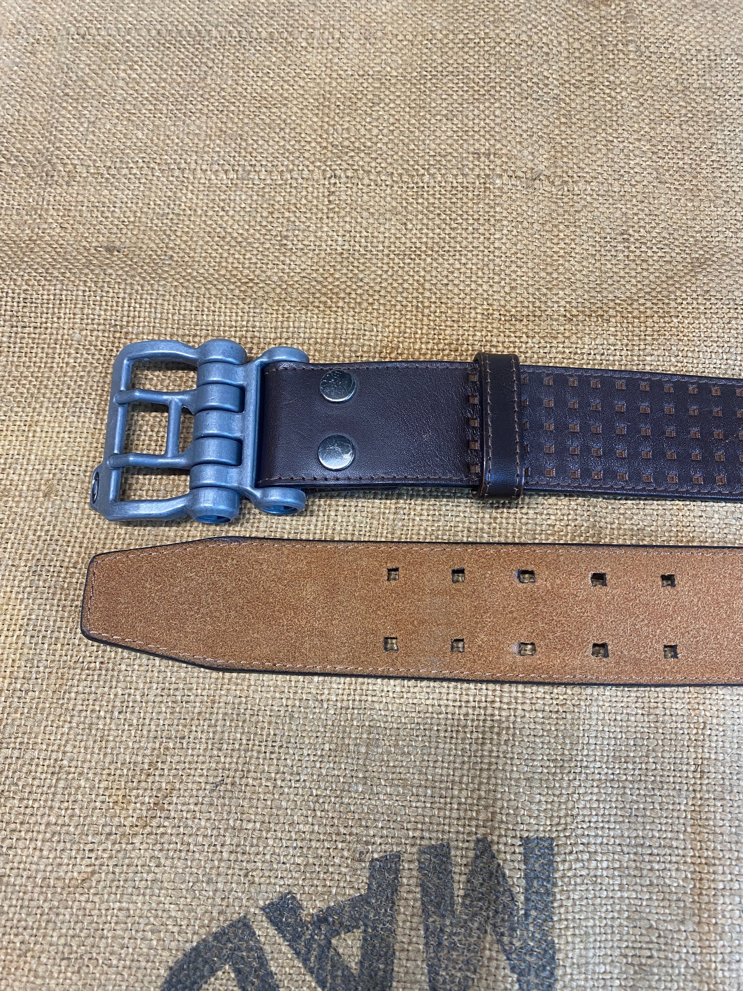 Ceinture lourde Oakley en cuir vintage entièrement marron