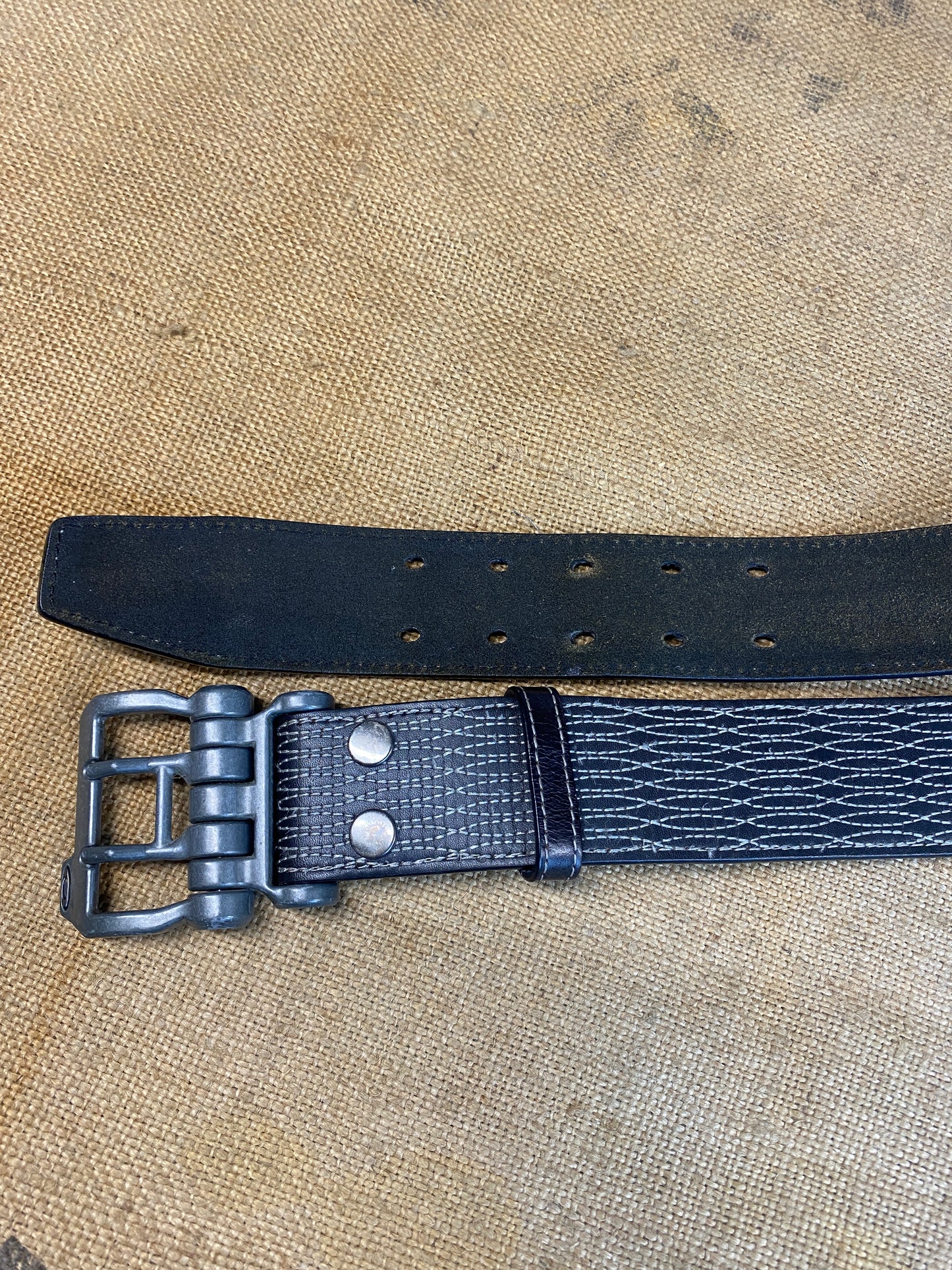 Oakley vintage industrial belt black