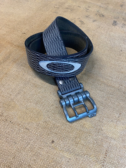 Oakley vintage industrial belt black