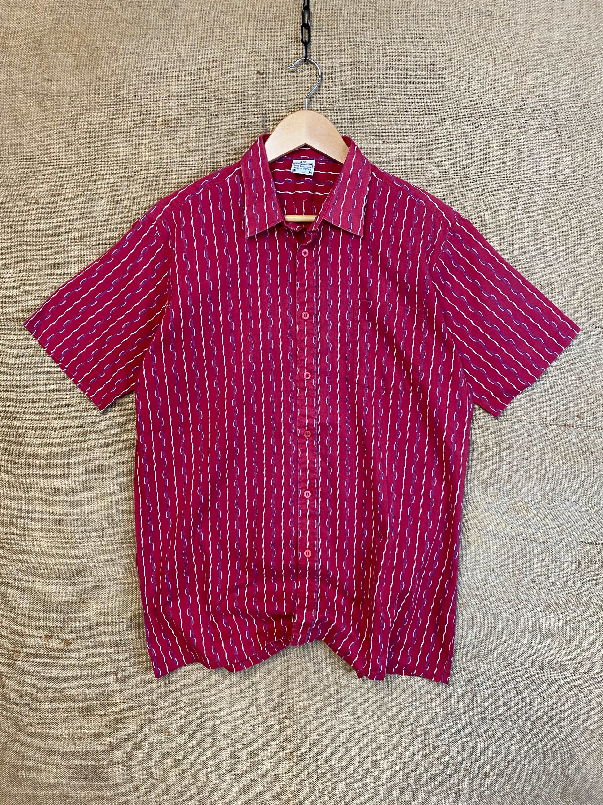 Classic red striped shirt (L)